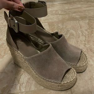 Marc fisher wedges
